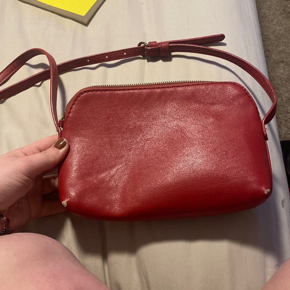 Red Universal Thread Bag